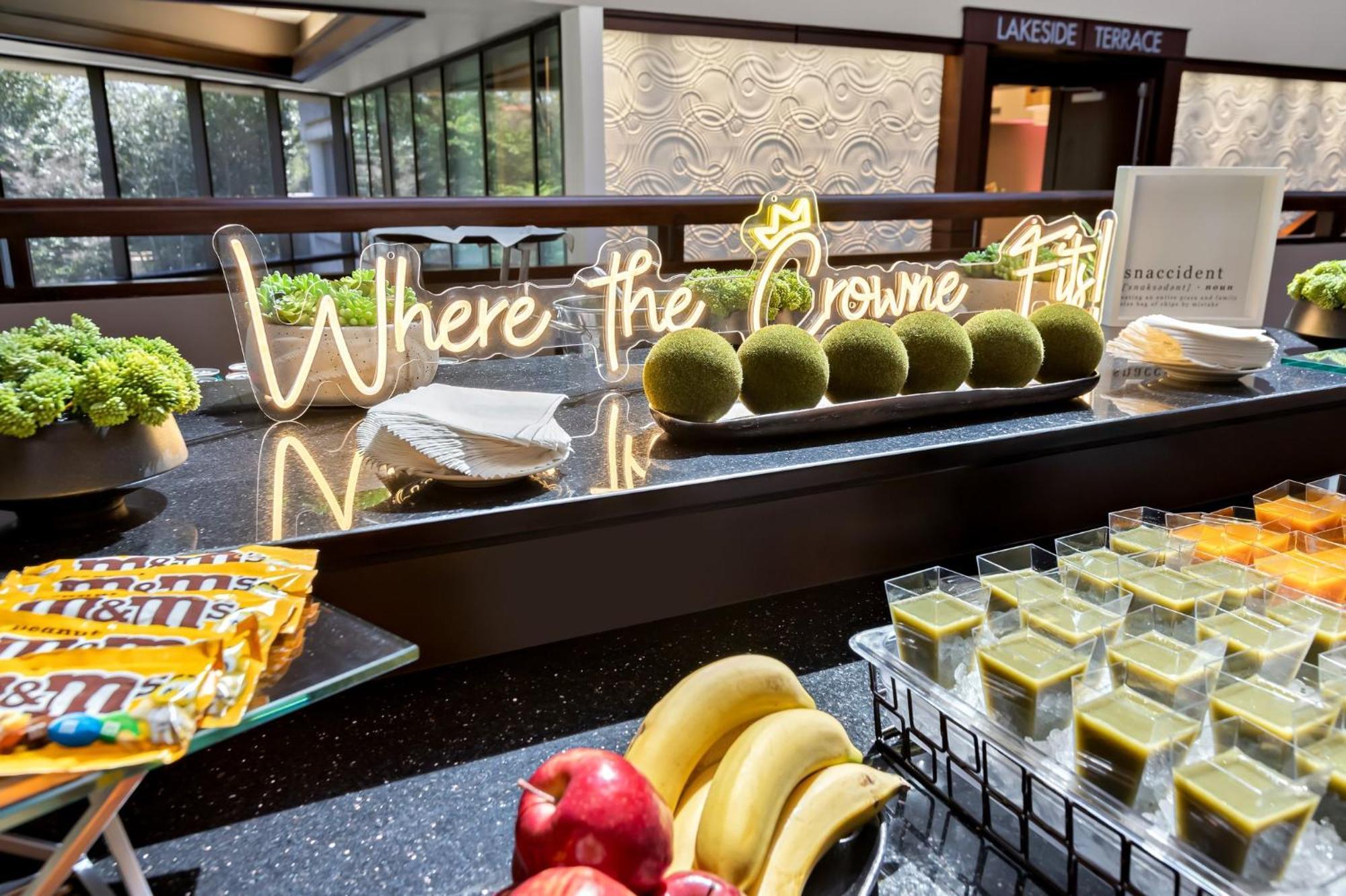 Crowne Plaza Princeton - Conference Center By Ihg Exterior foto