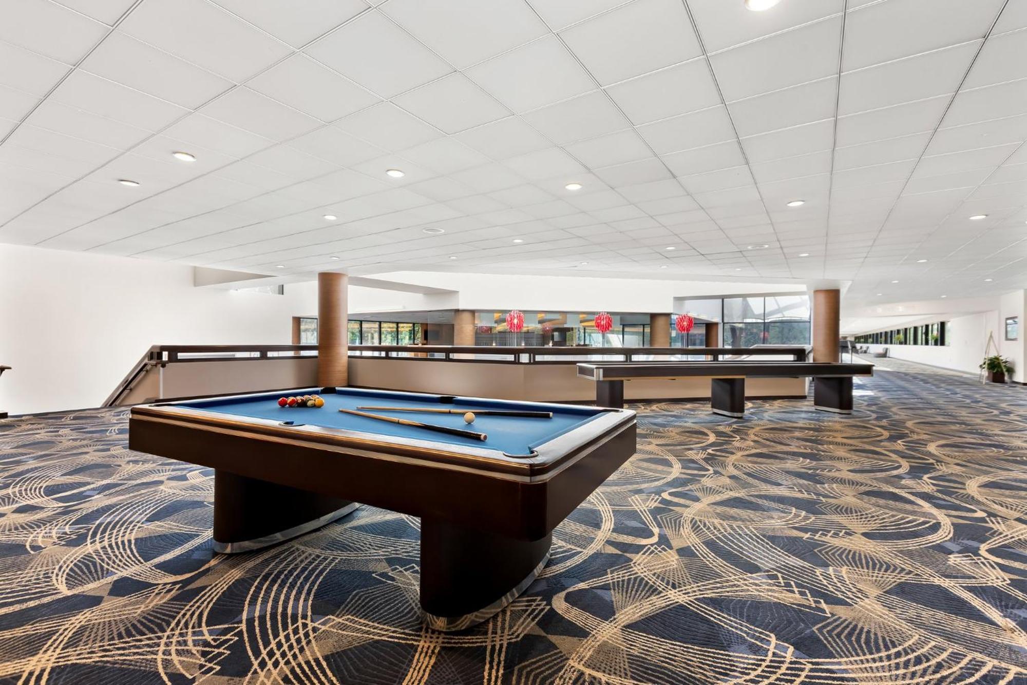 Crowne Plaza Princeton - Conference Center By Ihg Exterior foto